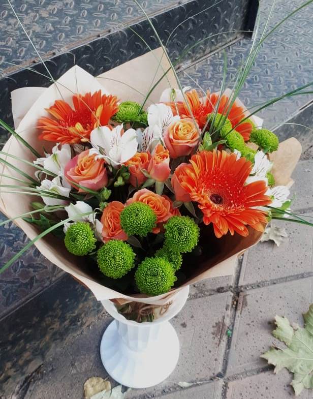 Букет цветов из: Герберы, Хризантемы, Альстромерии и Розы в Поселок совхоза Раменский