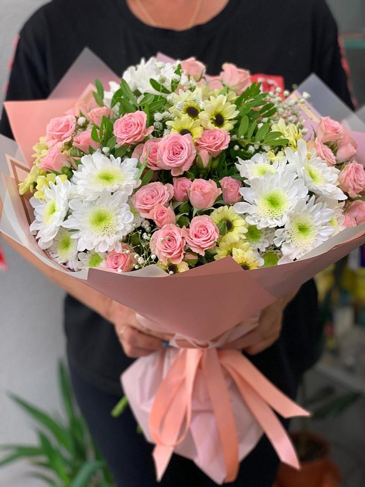 Букет цветов из: Розы и Хризантемы в Поселок совхоза Раменский