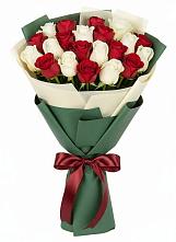 Букет Микс из красных и белых роз #REPLACE_PRED# Поселок совхоза Раменский