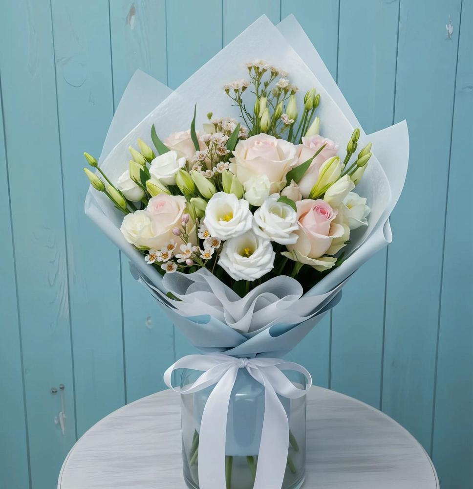 Букет цветов из: Розы и Лизиантусы в Поселок совхоза Раменский