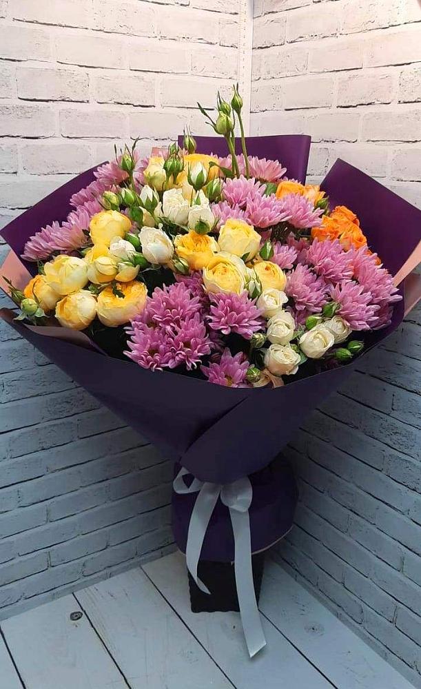 Букет цветов из: Хризантемы и Розы в Поселок совхоза Раменский