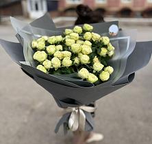 Букет Белые кустовые розы Солинеро в Поселок совхоза Раменский