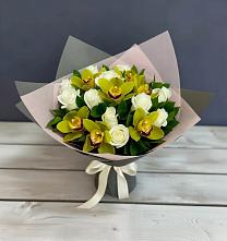 Букет цветов из:  Орхидеи и Розы в Поселок совхоза Раменский