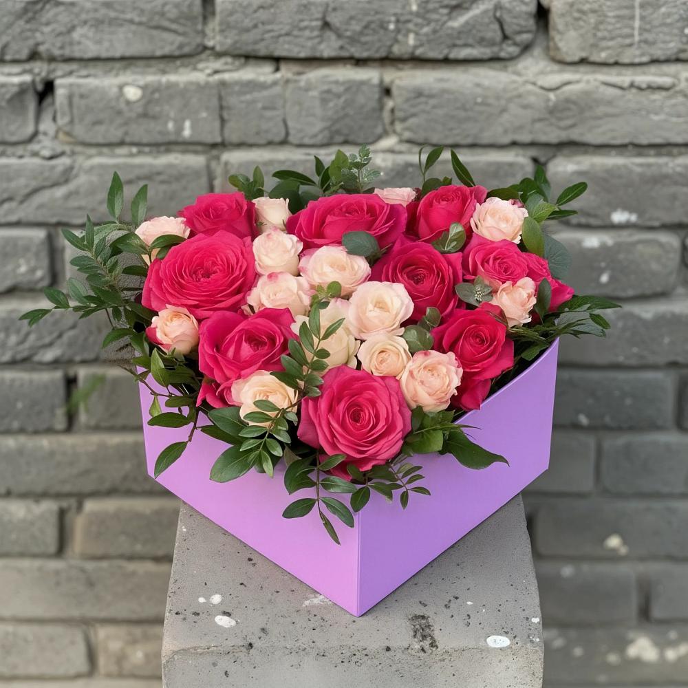 Цветочная композиция из Розы в коробке в Поселок совхоза Раменский