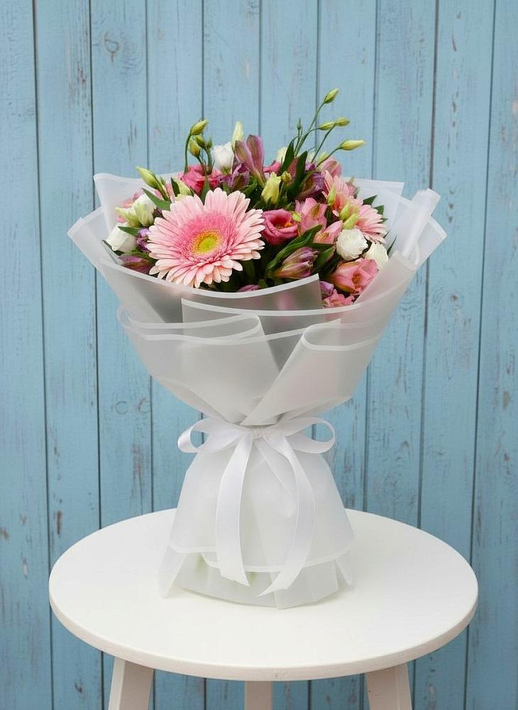 Букет цветов из: Герберы, Альстромерии и Лизиантусы в Поселок совхоза Раменский