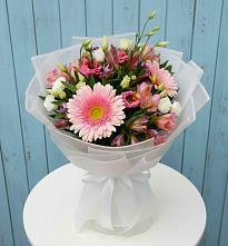 Букет цветов из:  Герберы, Альстромерии и Лизиантусы в Поселок совхоза Раменский
