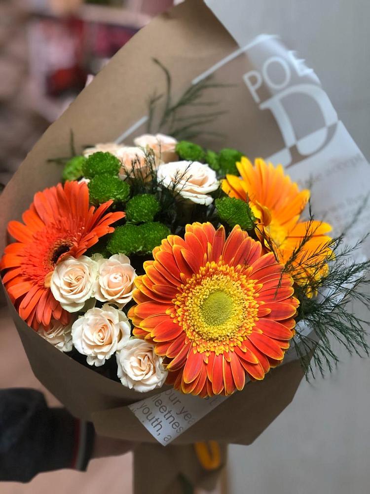 Букет цветов из: Герберы, Хризантемы и Розы в Поселок совхоза Раменский